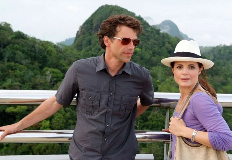 Johannes Brandrup y Elisabeth Lanz en Dream Hotel: Malasia