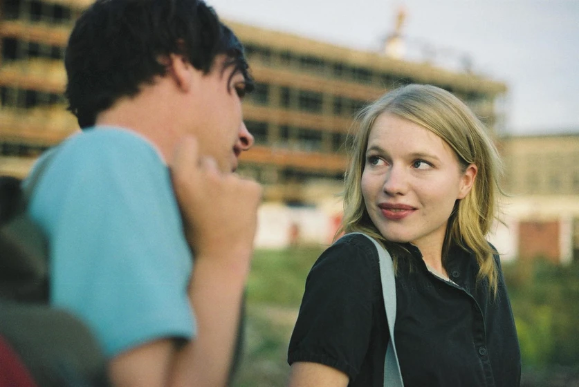 Anna Brüggemann y Robert Stadlober en berlin-am-meer