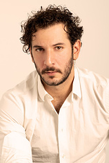 picture of actor Carlos Troya