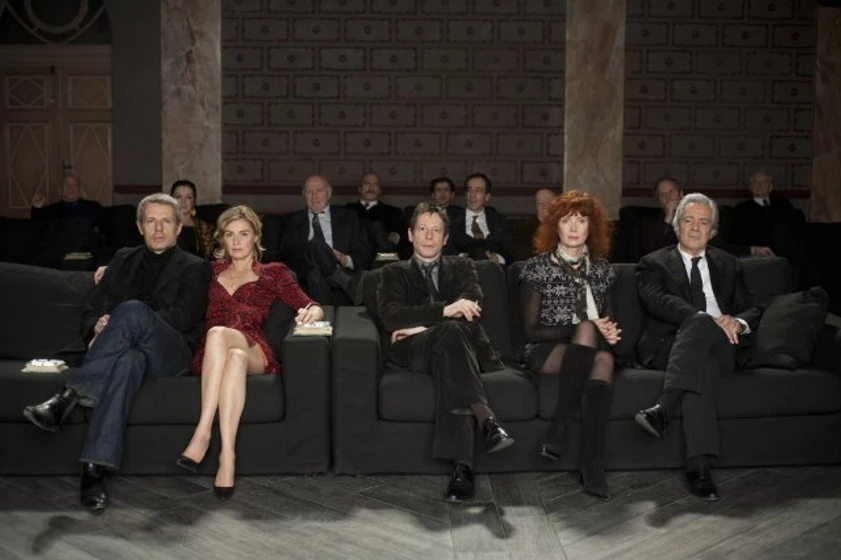 Lambert Wilson, Michel Piccoli, Sabine Azéma, Mathieu Amalric, Anne Consigny y Pierre Arditi en aun-no-has-visto-nada