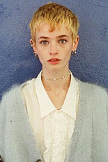 picture of actor Esther-Rose McGregor