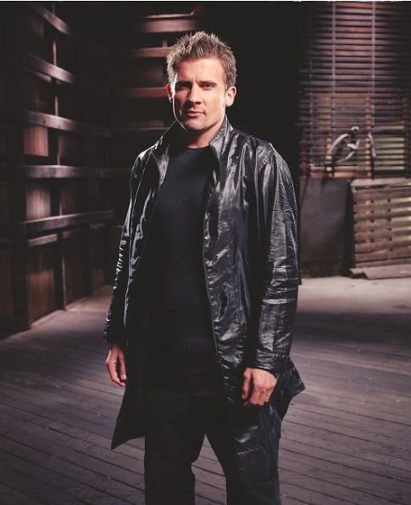 Dominic Purcell en invencibles