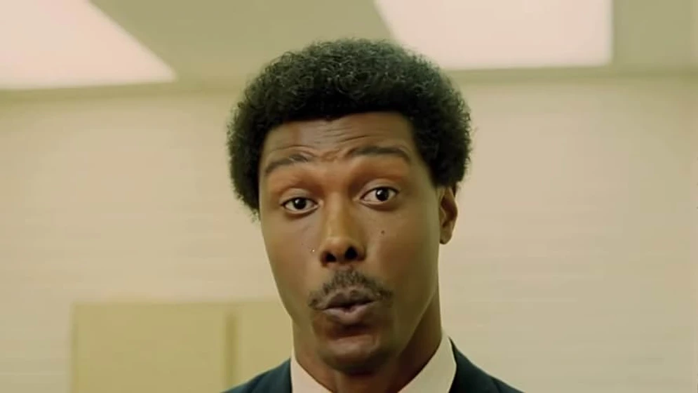 Mark Frazer en samurai-cop