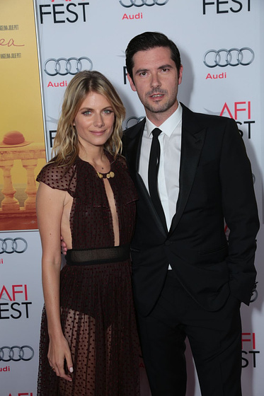 Melvil Poupaud y Mélanie Laurent en Frente al Mar