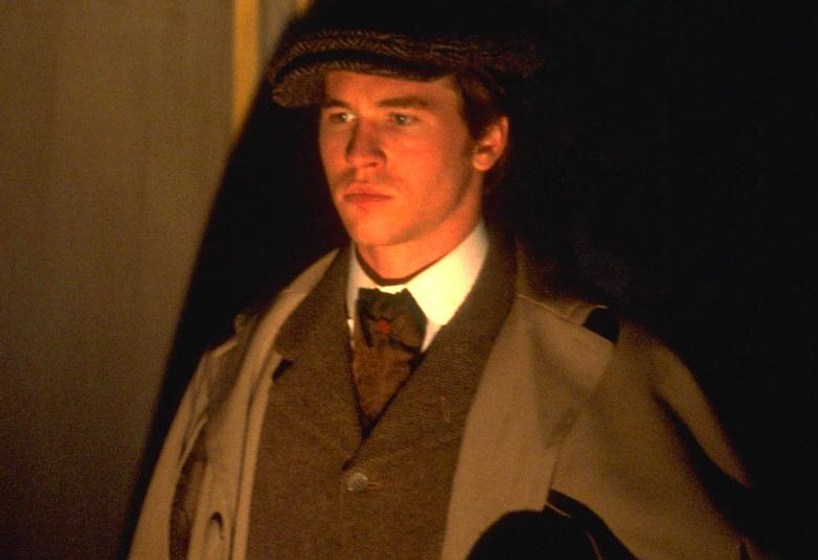 Val Kilmer en Los Crímenes de la Calle Morgue