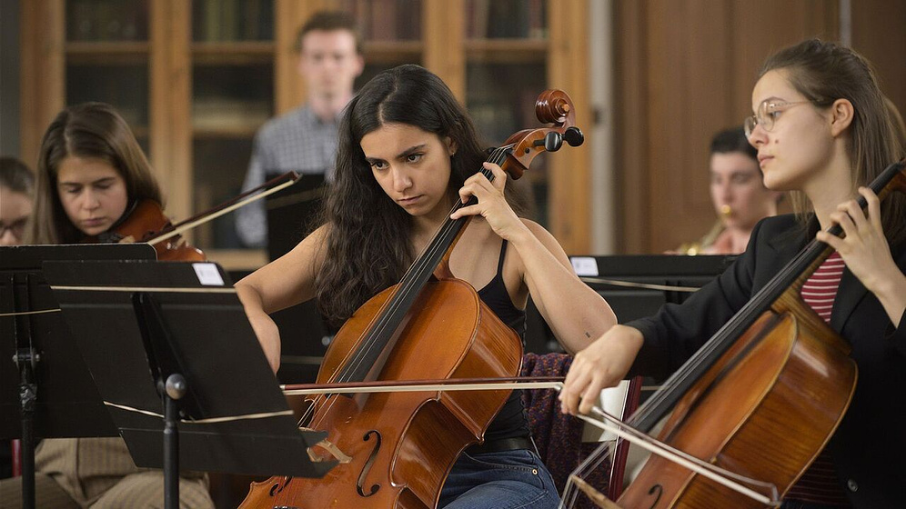Lina El Arabi en Divertimento