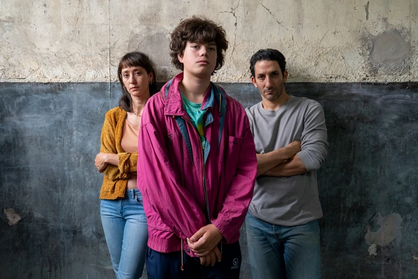 Juan Minujín, Camila Peralta y Alfonso Gonzalez Lesca en adult