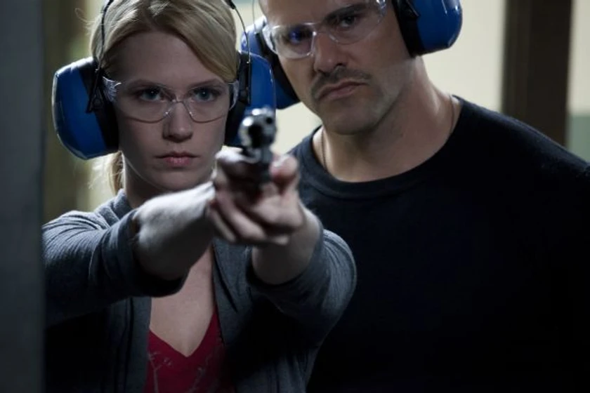 January Jones en el-pacto-2011