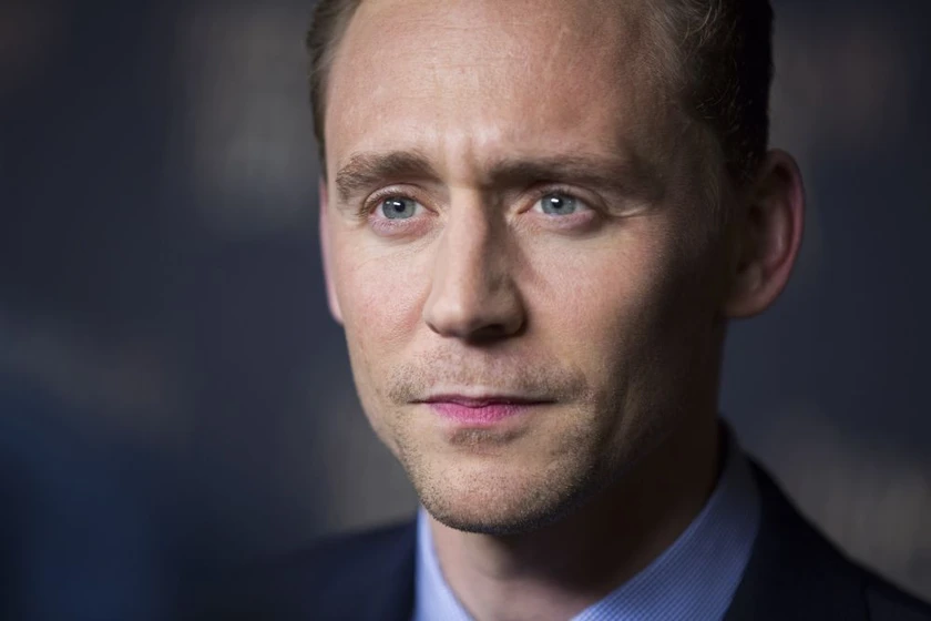 Tom Hiddleston en La Cumbre Escarlata (Photocall en Paris. Octubre 2015)