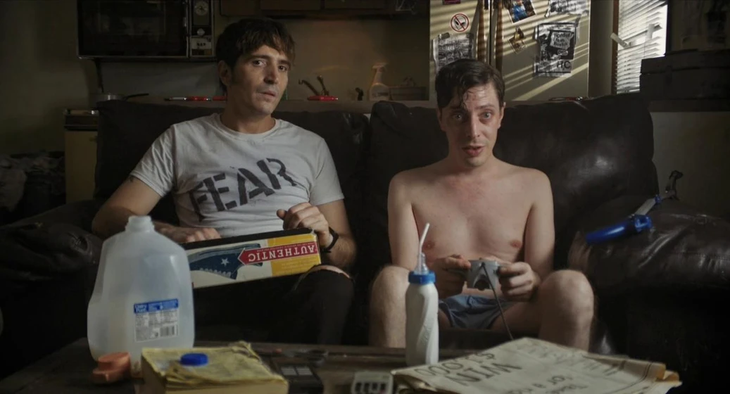 David Dastmalchian y Joshua Burge en relaxer