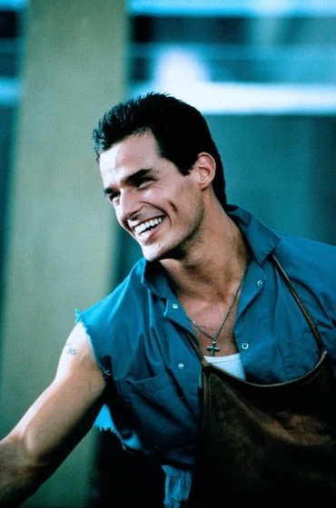 Antonio Sabato Jr. en equipo-mortal