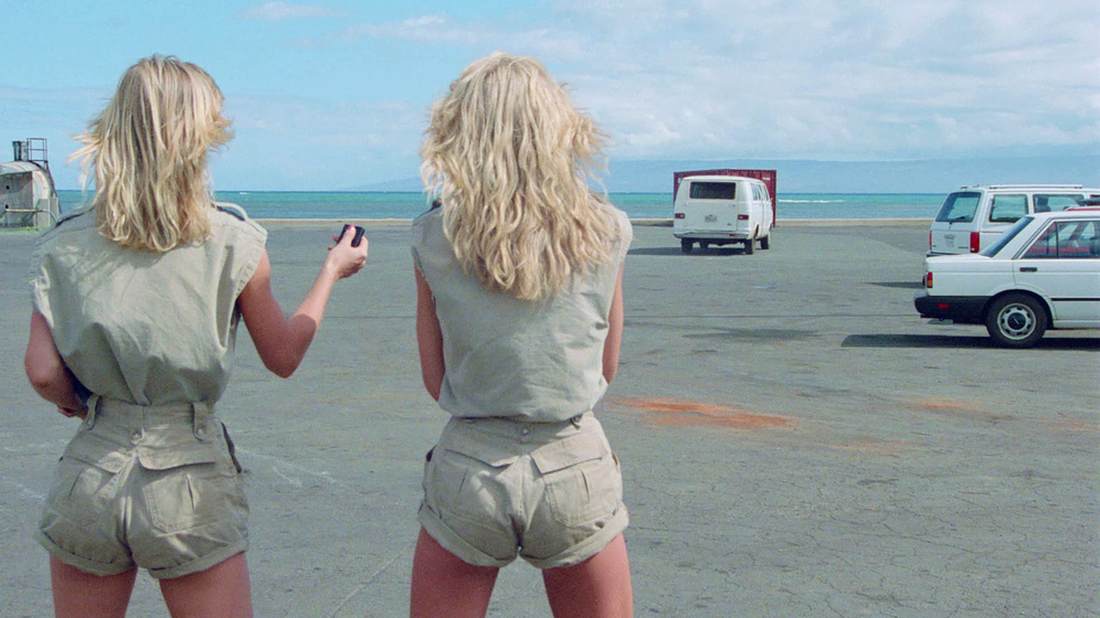 Imagen de Savage Beach