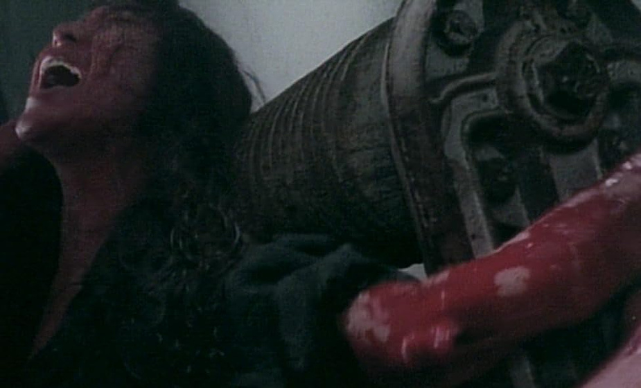 Rie Kondoh en tokyo-snuff-2-la-venganza-sangrienta-de-aki-evil-dead-trap-ii