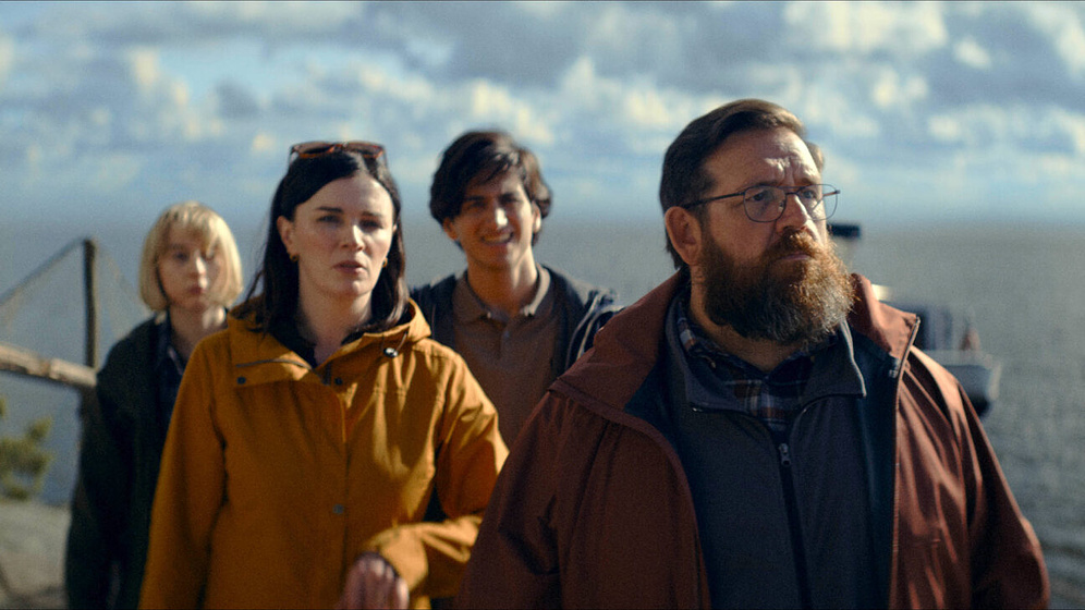 Nick Frost y Sebastian Croft en Get Away
