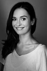 photo of person Anaïs Tellenne