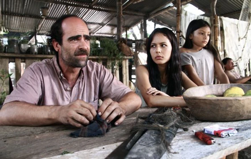 Luis Tosar y Martina García en Operación E