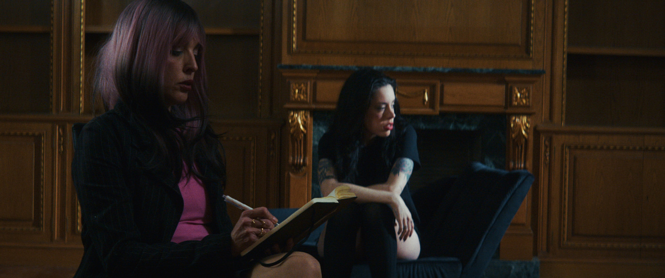 Imagen de ella-solo-come-carne