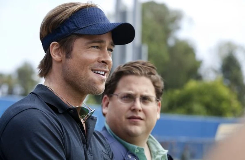 Brad Pitt y Jonah Hill en moneyball-rompiendo-las-reglas