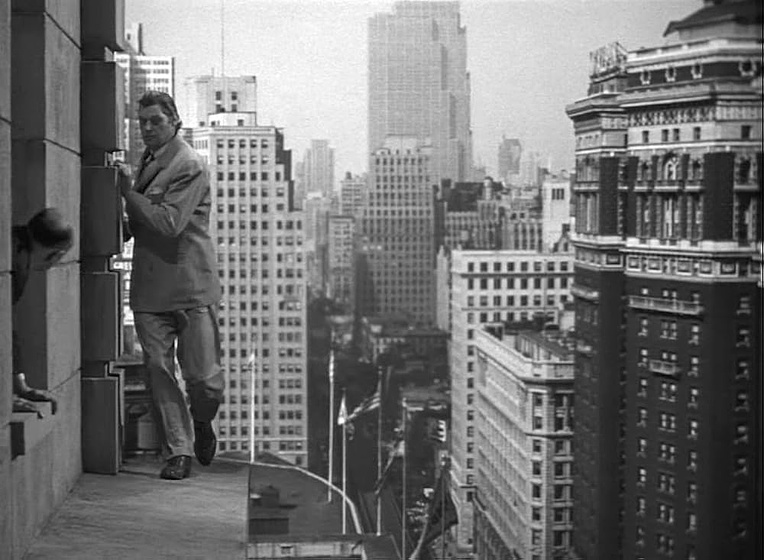 Johnny Weissmuller en tarzan-en-nueva-york