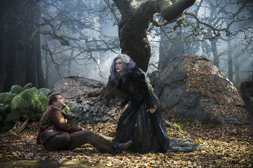 Meryl Streep y James Corden en Into the Woods