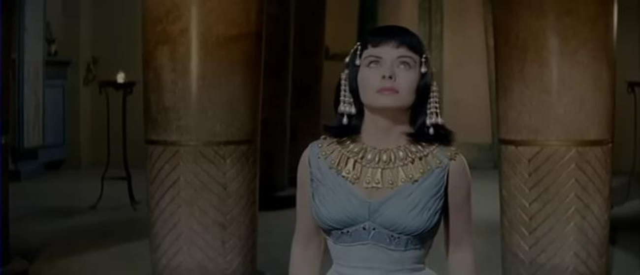 Jeanne Crain en Nefertiti, Reina del Nilo