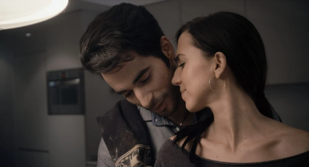 Aina Clotet y Naby Dakhli en rastros-de-sandalo