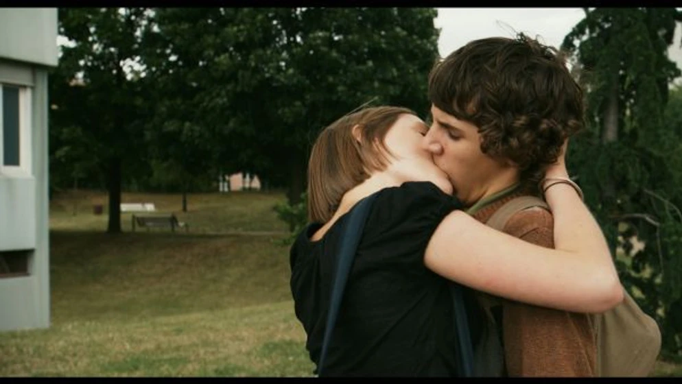 Vincent Lacoste y Alice Trémolière en the-french-kissers
