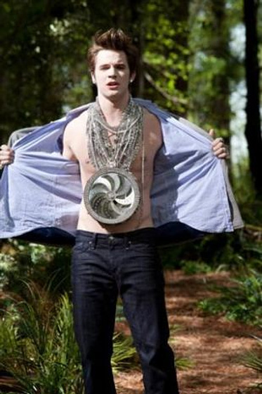 Matt Lanter en Híncame el diente