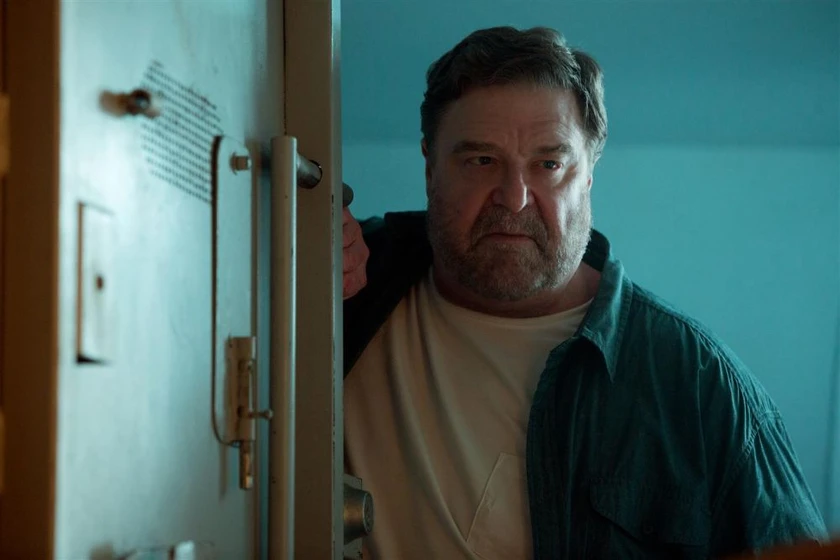 John Goodman en calle-cloverfield-10