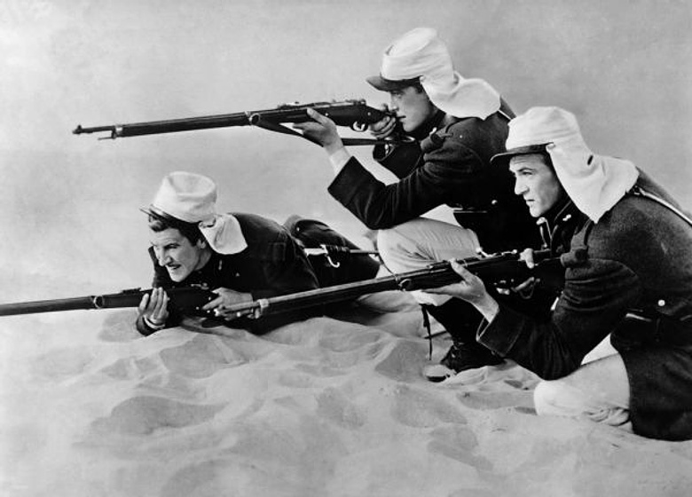Gary Cooper, Ray Milland y Robert Preston en Beau Geste