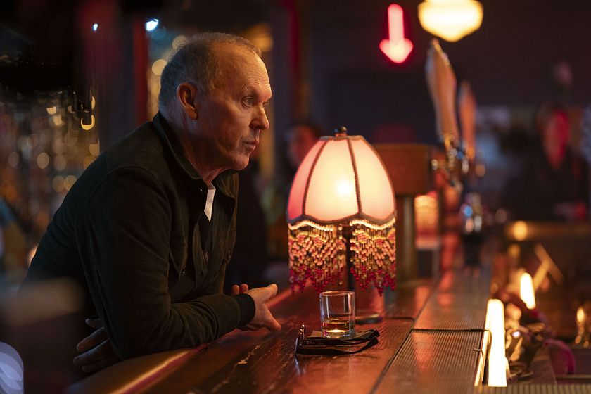 Michael Keaton en Con el Agua al Cuello