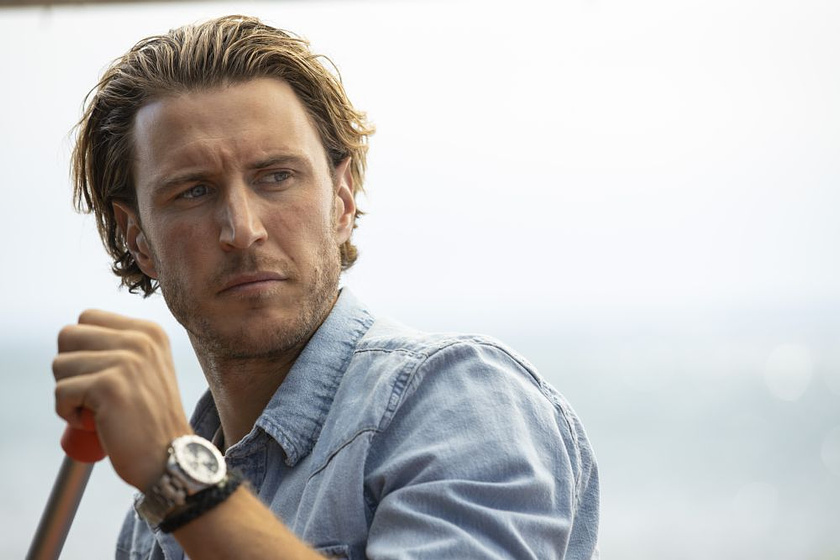 Aaron Jakubenko en Tiburón Blanco