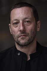 picture of actor Oliver Broumis