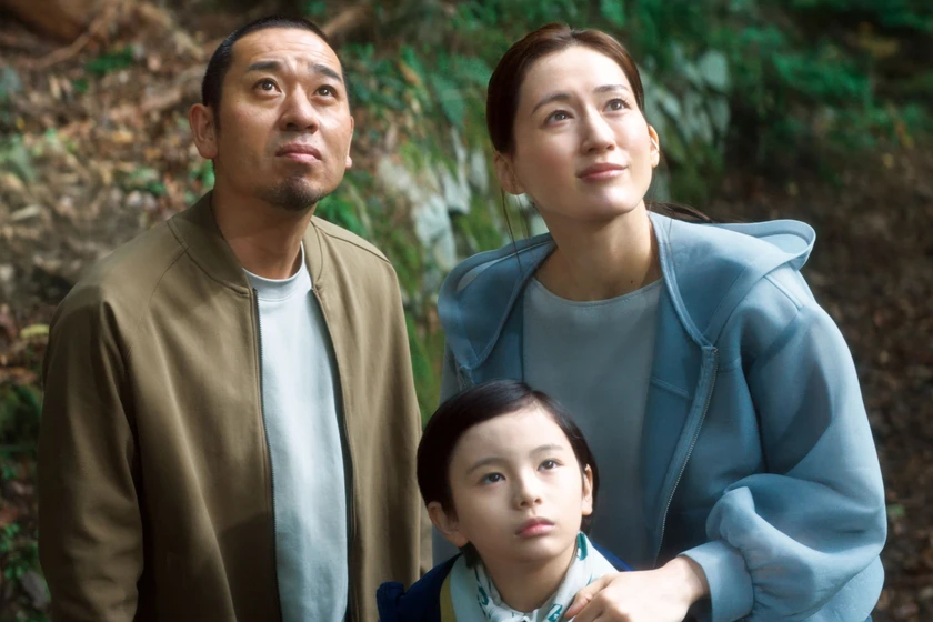 Haruka Ayase, Daigo Yamamoto y Kuwaki Rimu en kakeru-sheep-in-the-box