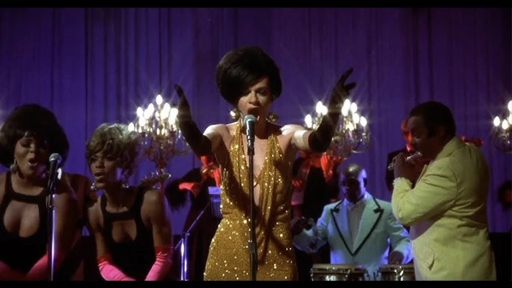 Sandra Bernhard, Grace Broughton y Kimberli Williams en without-you-i-m-nothing
