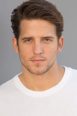 picture of actor Shea Buckner