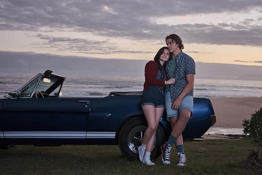 Joel Courtney y Meganne Young en mi-primer-beso-3