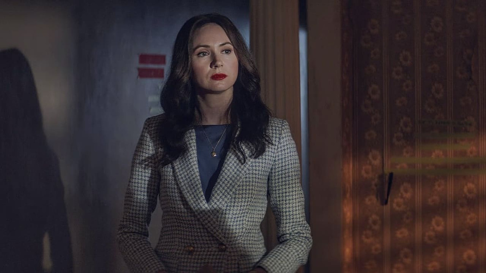 Karen Gillan en Sombras del Pasado