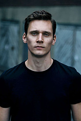 picture of actor Rick Okon