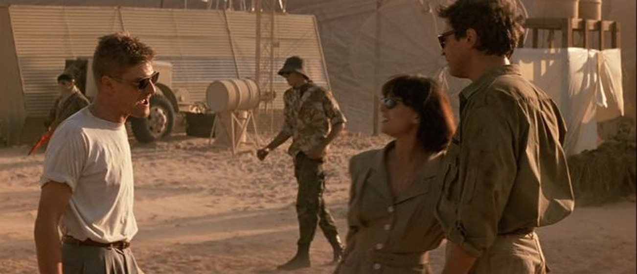 Sean Bean, Polly Walker y Patrick Bergin en Juego de Patriotas