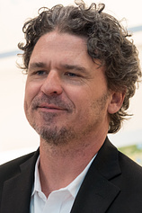 photo of person Dave Eggers