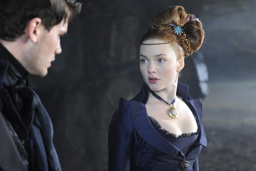 Holliday Grainger y Jeremy Irvine en Grandes Esperanzas