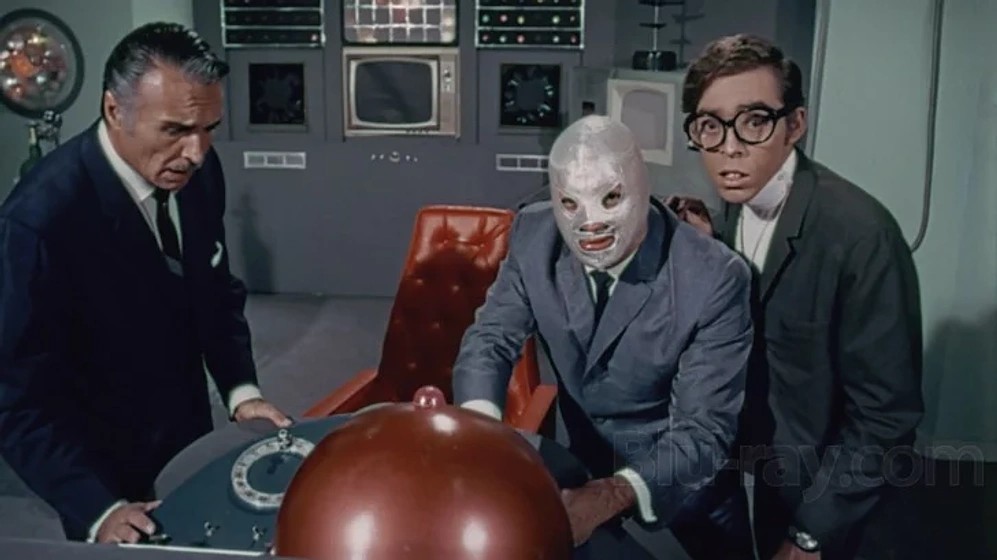 Carlos Agostí, Santo y Alberto Rojas en Santo en El tesoro de Drácula