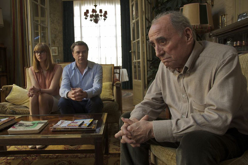 Claude Brasseur, Frédérique Bel y Guillaume De Tonquedec en El Sr. Henri comparte piso