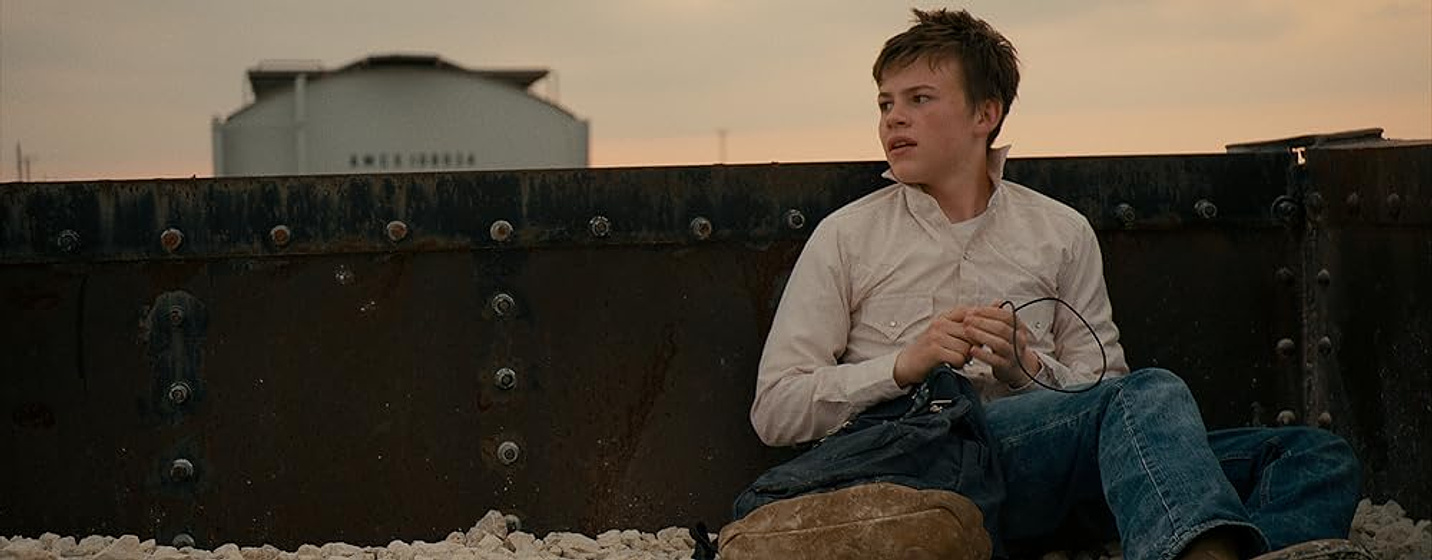 Josh Wiggins en Perdidos en el Sol