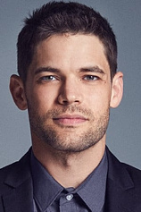 picture of actor Jeremy Jordan