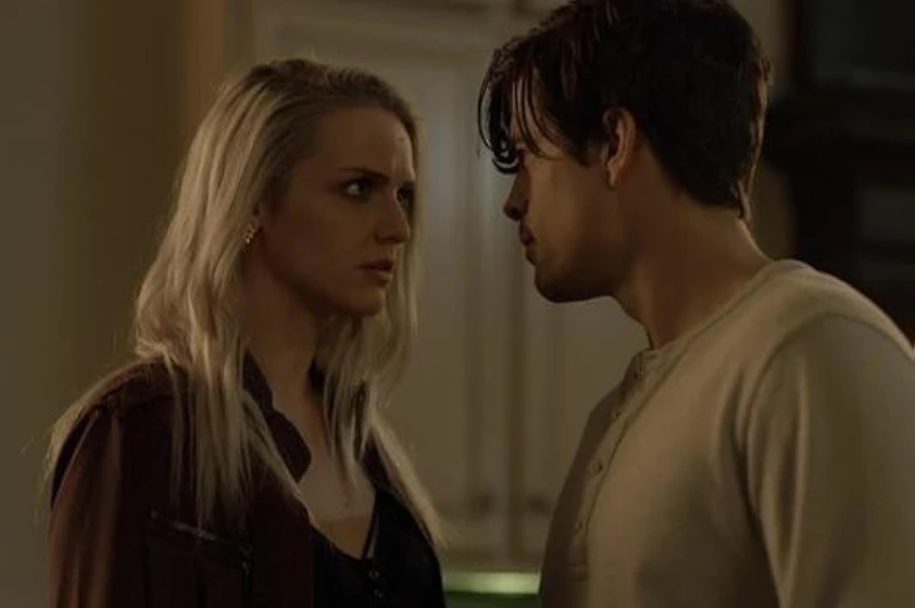 Emily Sweet y Justin C. Schilling en bajo-secuestro