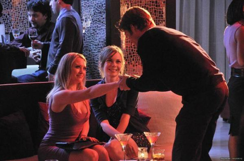 Hilary Duff en Beauty & The Briefcase