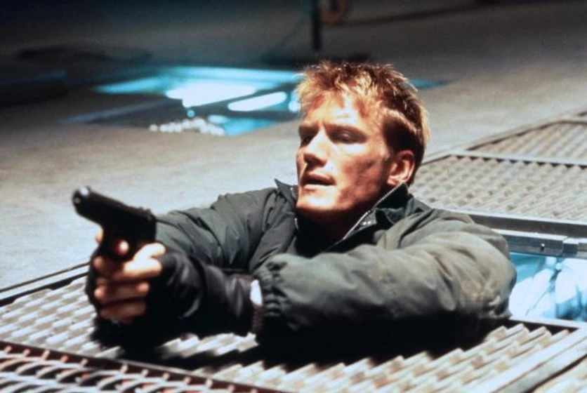 Dolph Lundgren en soldado