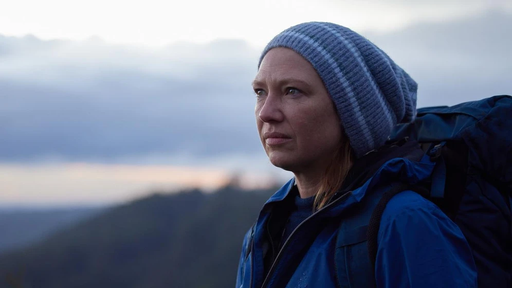 Anna Torv en naturaleza-salvaje
